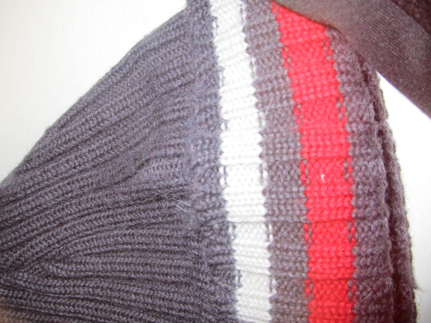 Copricapi, berretti & cappellini: BONNET ET GANTS – Usato da Murten venduto da Selliot 3