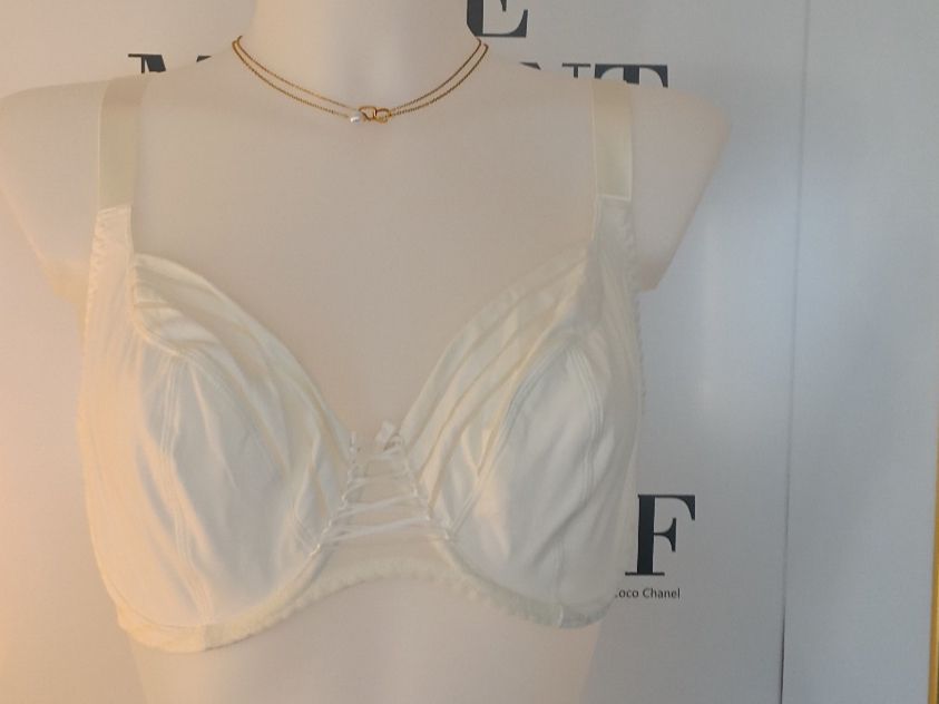 Lise Charmel Altra biancheria intima: Lingerie de luxe Antigel de Lise Charmel – Nuovo e nell'imballaggio originale da Gimel venduto da SimoneTata