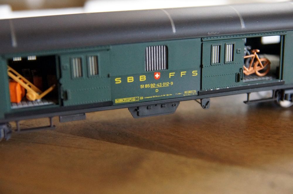 Metropolitan Modelleisenbahnen: Metrop/API 7040 - SBB Gepäckwagen D (RIC F4ü) – Gebraucht aus Schönenwerd von Steidi 5