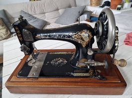 Super schöne vintage Singer Nähmaschine 