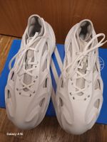 Adidas Snakers neuves jamais portées. T 44(9,5)
