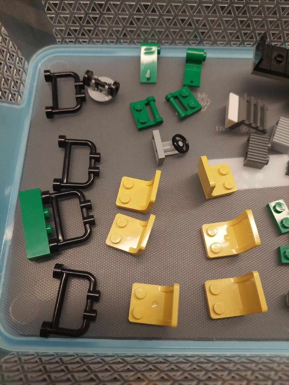 Lego Spielzeuge: Div. Lego Spezialteile  – Gebraucht aus Zetzwil von sti_x9xf 3