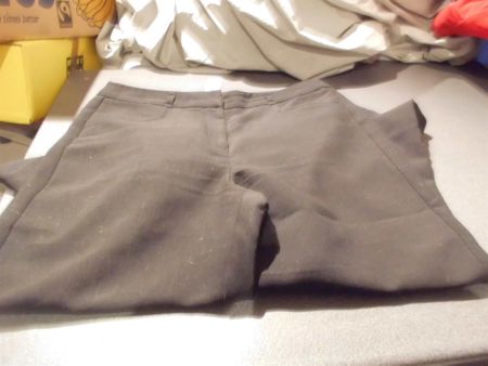 Hosen Grösse 38, F&F, schwarz