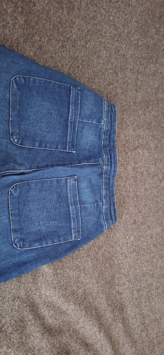 Only Jeans: Only jeans – Gebraucht aus Mumpf von SwissDi 4