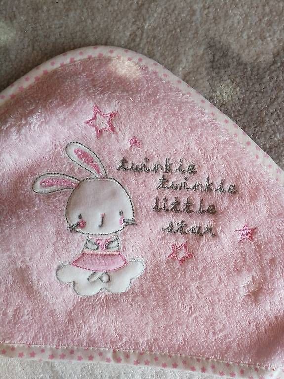 Serviettes de bain: Baby Badetuch, NEUWARE – D'occasion à Fehraltorf par Sato01