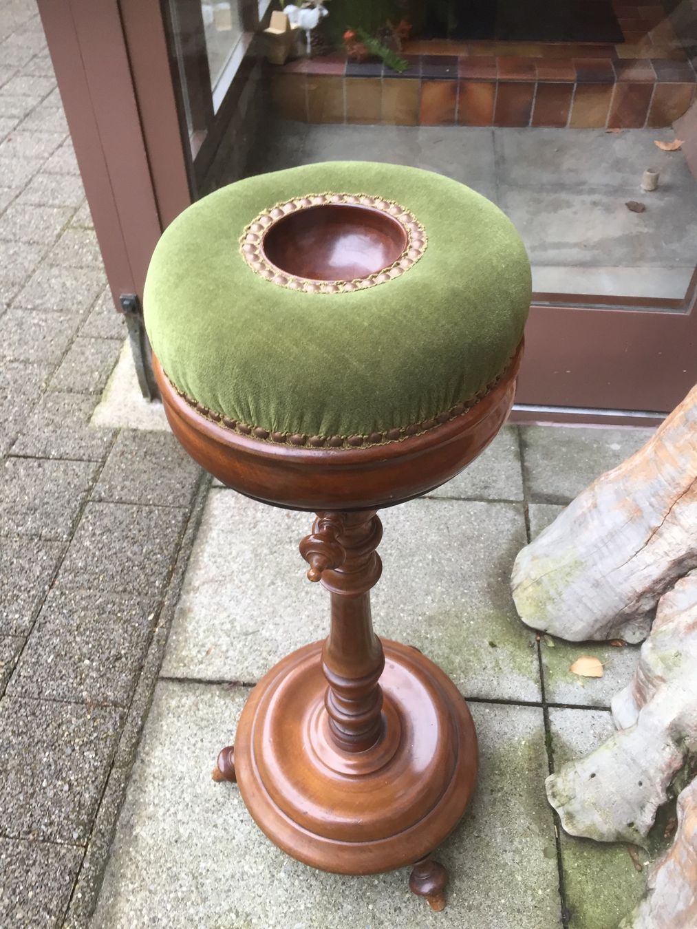 Articoli in legno: Antikes Nähstöckli – Usato da Wittenbach venduto da mar_69t6 1