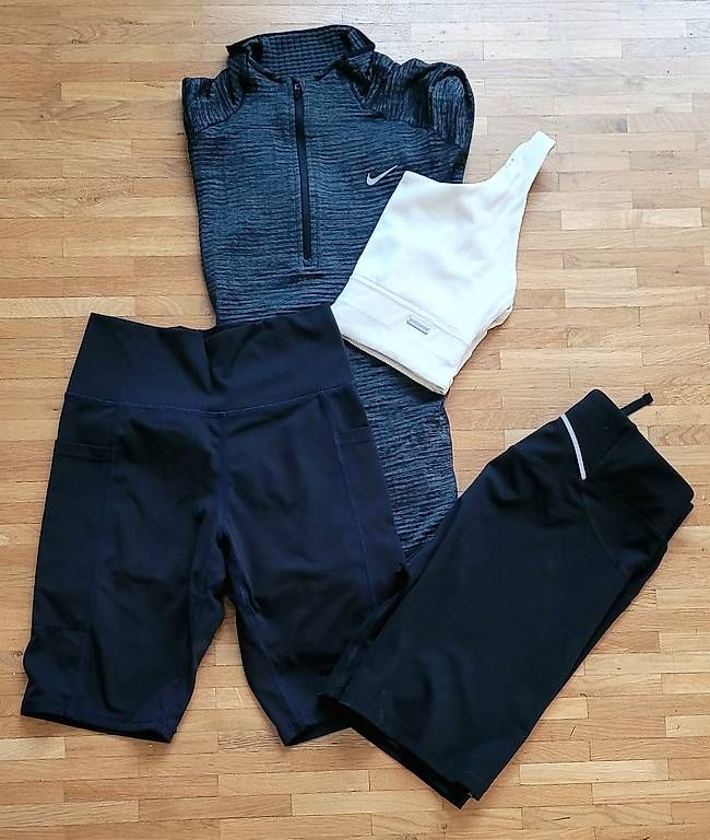 Lotti di vestiti: Fitness Set, Gr. M – Usato da Zürich venduto da Cologna