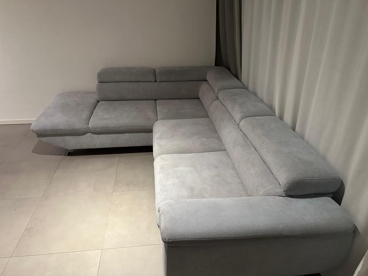 Divani: Memphis Grey Corner Sofa Overall dimensions: 260 × 215 cm – Usato da Montreux venduto da jvo_vg8n 1