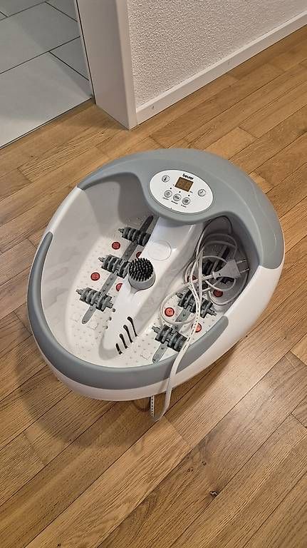Dispositivi per massaggi: Beurer fuss bad – Usato da Brugg AG venduto da F_v_m