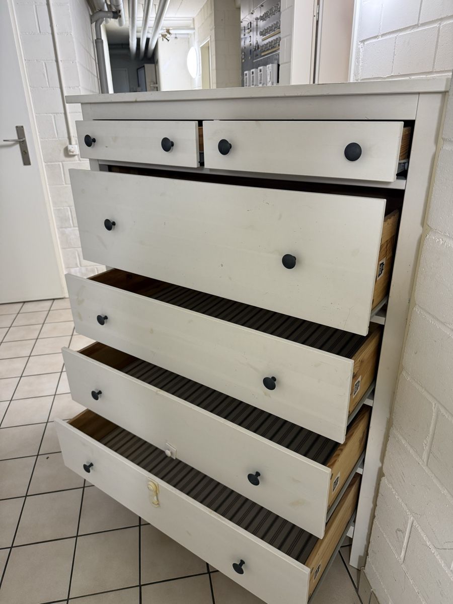 Armoires: Ikea Schrank – D'occasion à Binningen par MichPam71 5
