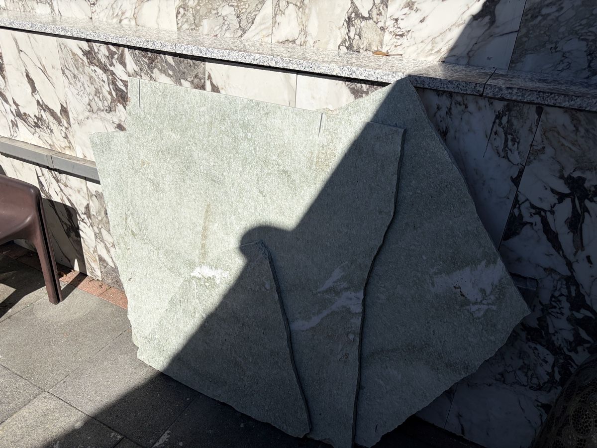 Steine & Dachziegeln: Granit Restposten 2cm – Gebraucht aus Günsberg von higa4524 2