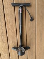 Dunlop Fahrradpumpe / Standpumpe mit Manometer & Zubehör