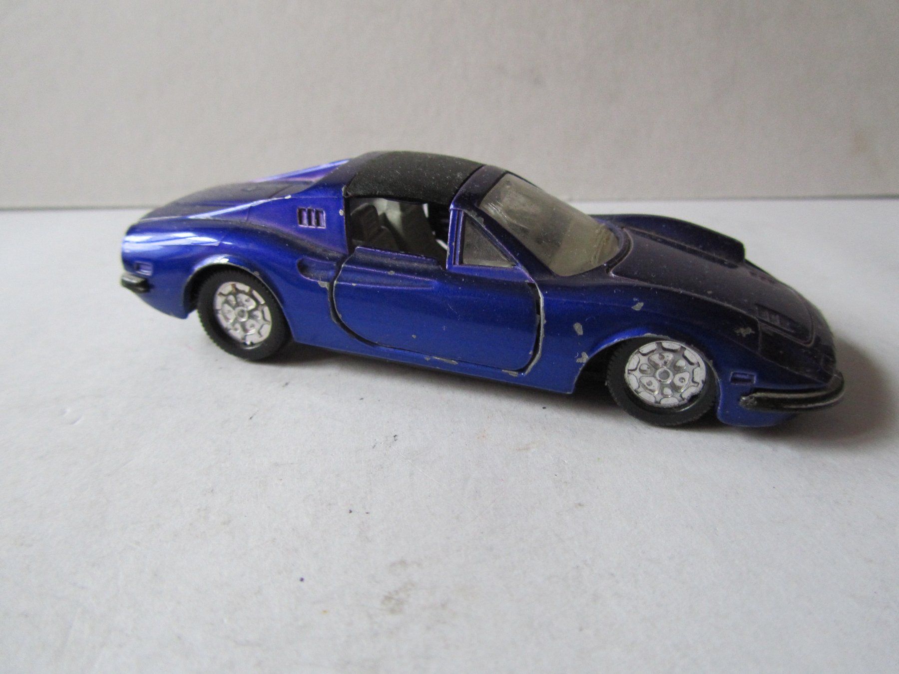 Norev Modellini d'auto: Ferrari 246 GTS, Norev – Usato da Weiningen ZH venduto da dietsch57 5