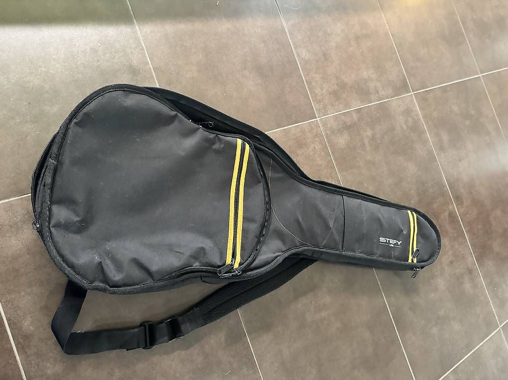 Strumenti musicali: Kinder E-Gitarre Ibanez Gio Mikro – Usato da Schötz venduto da Scheppi 2