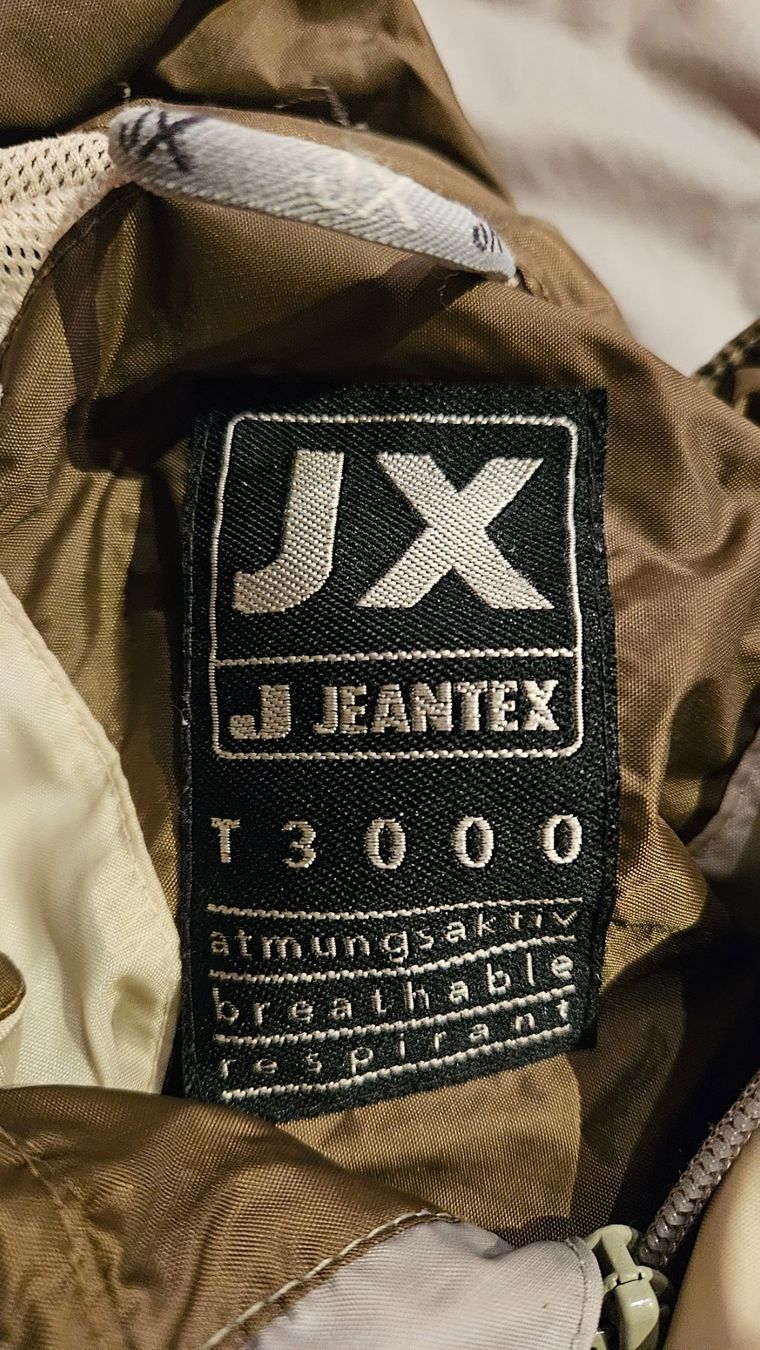 Jacken: Regenjacke beige – Neu (gemäss Beschreibung) aus Münchenbuchsee von Yothu 3