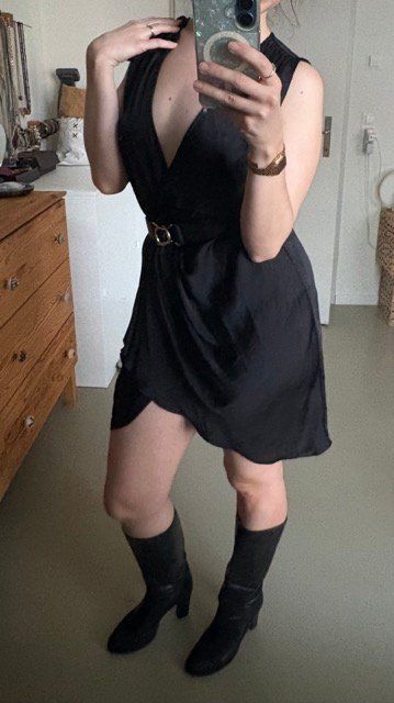La Redoute Vestiti: Petite robe noire drapée col plongeant T. S – Usato da Zürich venduto da AnnaSa 5