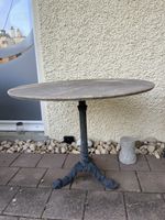Gartentisch rund Metallplatte mit Fuss guter Zustand