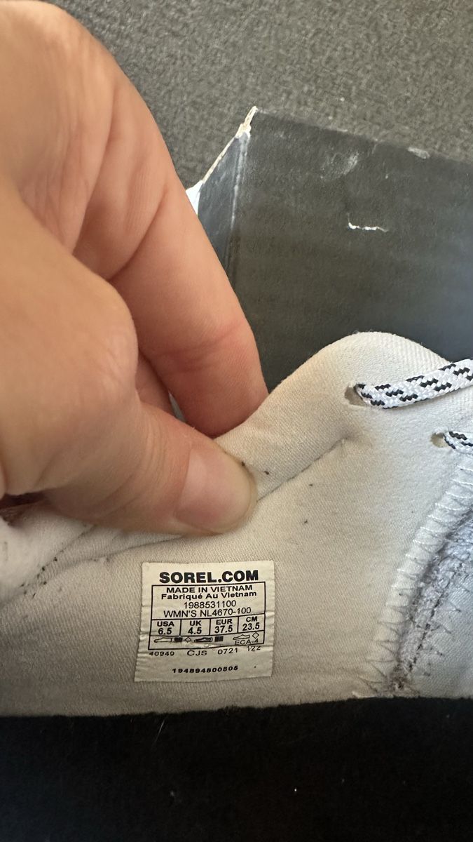 Sorel Scarpe da uomo: Baskets Sorel Explorer Blitz blanc noir pointure 37 – Usato da Vuippens venduto da ale_6gkb 4