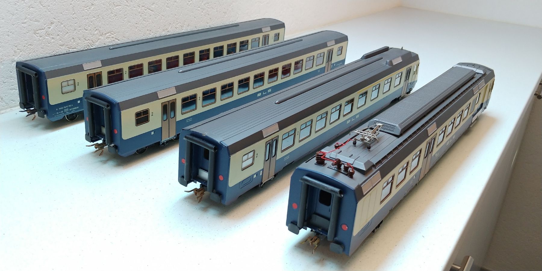 Modellini di ferrovie: SMF BLS Triebzug 4 teilig 0 – Nuovo (secondo la descrizione) da Waltenschwil venduto da Feacli 2