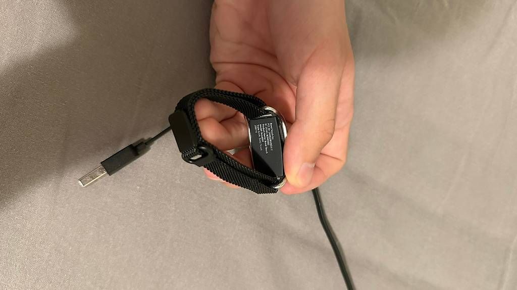Armbänder & -reifen: Bond Touch Armband schwarz mit Ladekabel – Gebraucht aus Frauenfeld von phi_7xt8 2