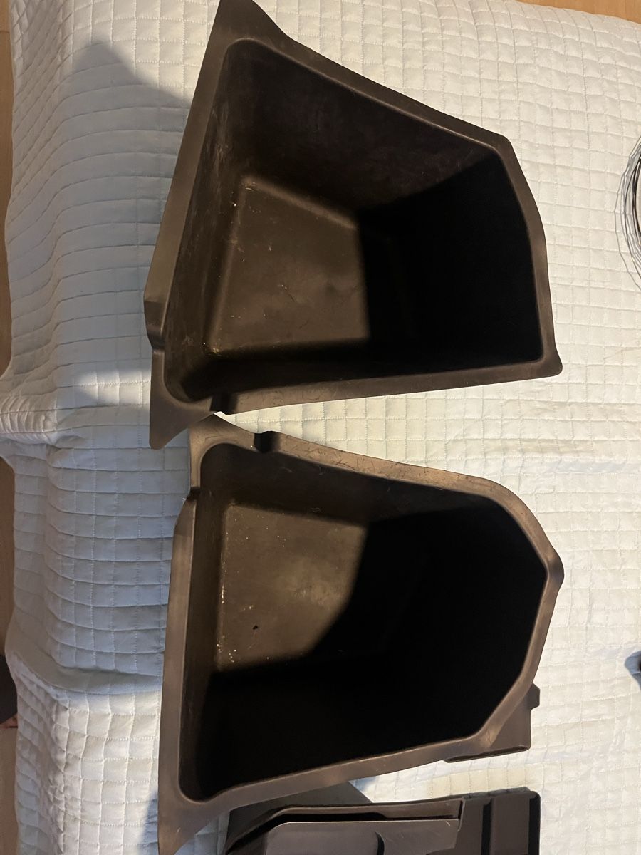 Tesla Autres accessoires p. véhicule: Tesla Y Accessories – D'occasion à Elgg par Swiit 1