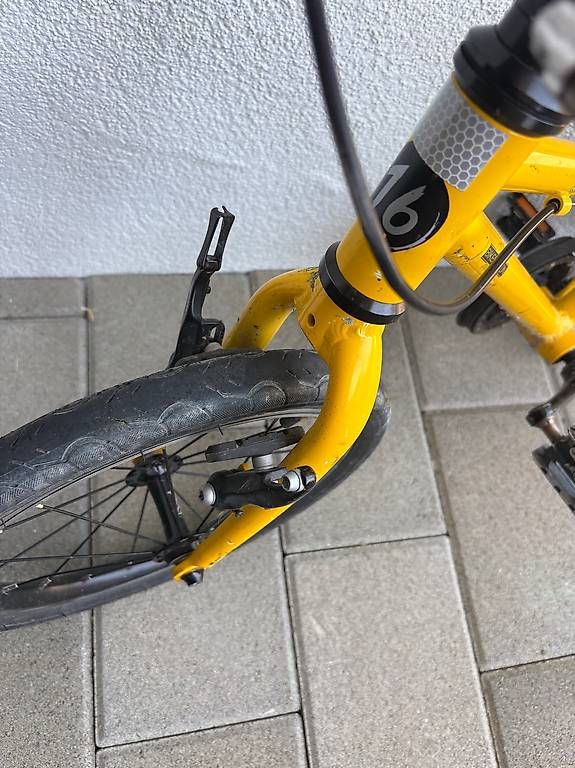 Vélos: Junior 16 Zoll leichtes Kinder Velo – D'occasion à Züberwangen par biene_83 2