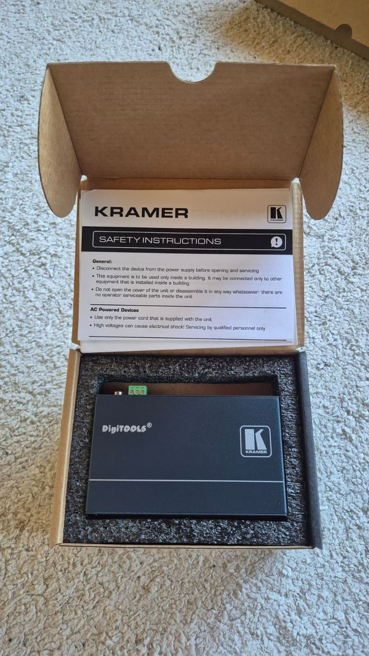 Hub & Switch: Kramer DigiTOOLS VS-211H2 - Auto 2×1 HDMI-Switch – Usato da Menzingen venduto da nic_g9ky