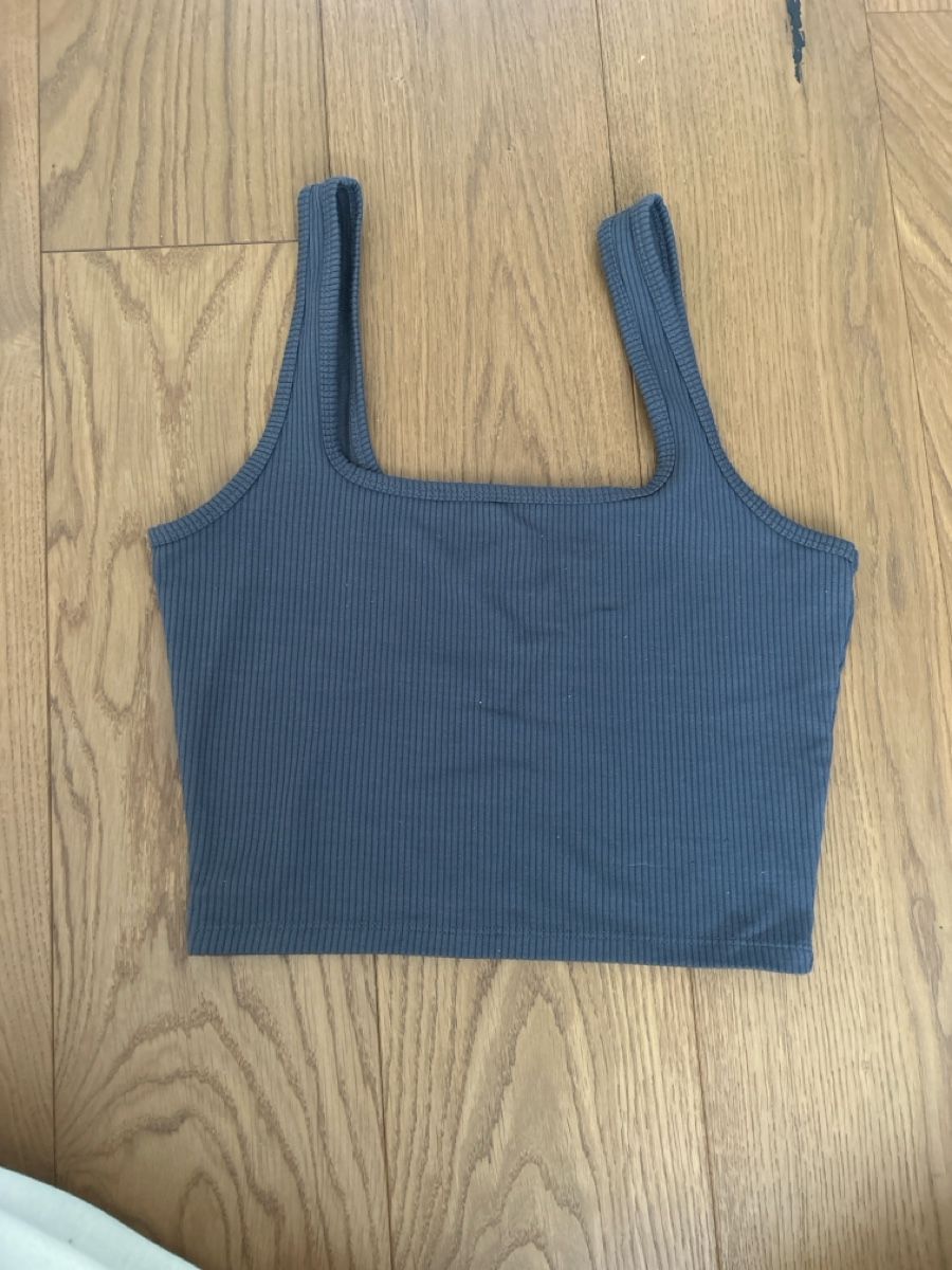 Kleiderpakete: Croptop‘s Kleiderpaket – Gebraucht aus Fraubrunnen von alne777 2