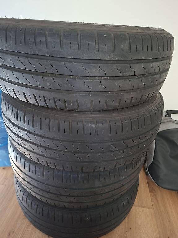 Pneumatici & Ruote complete: 4 sommerreifen 215/65R16 C – Usato da St. Antoni venduto da Menzce