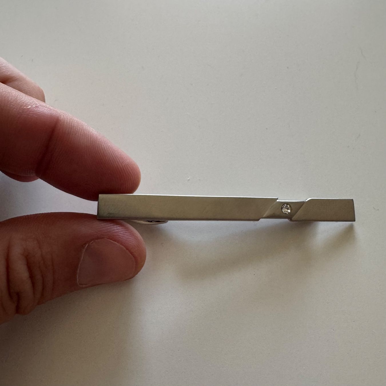 Cravatte: 2x Kravattenhalter – Nuovo (secondo la descrizione) da Zürich venduto da Artcore 5