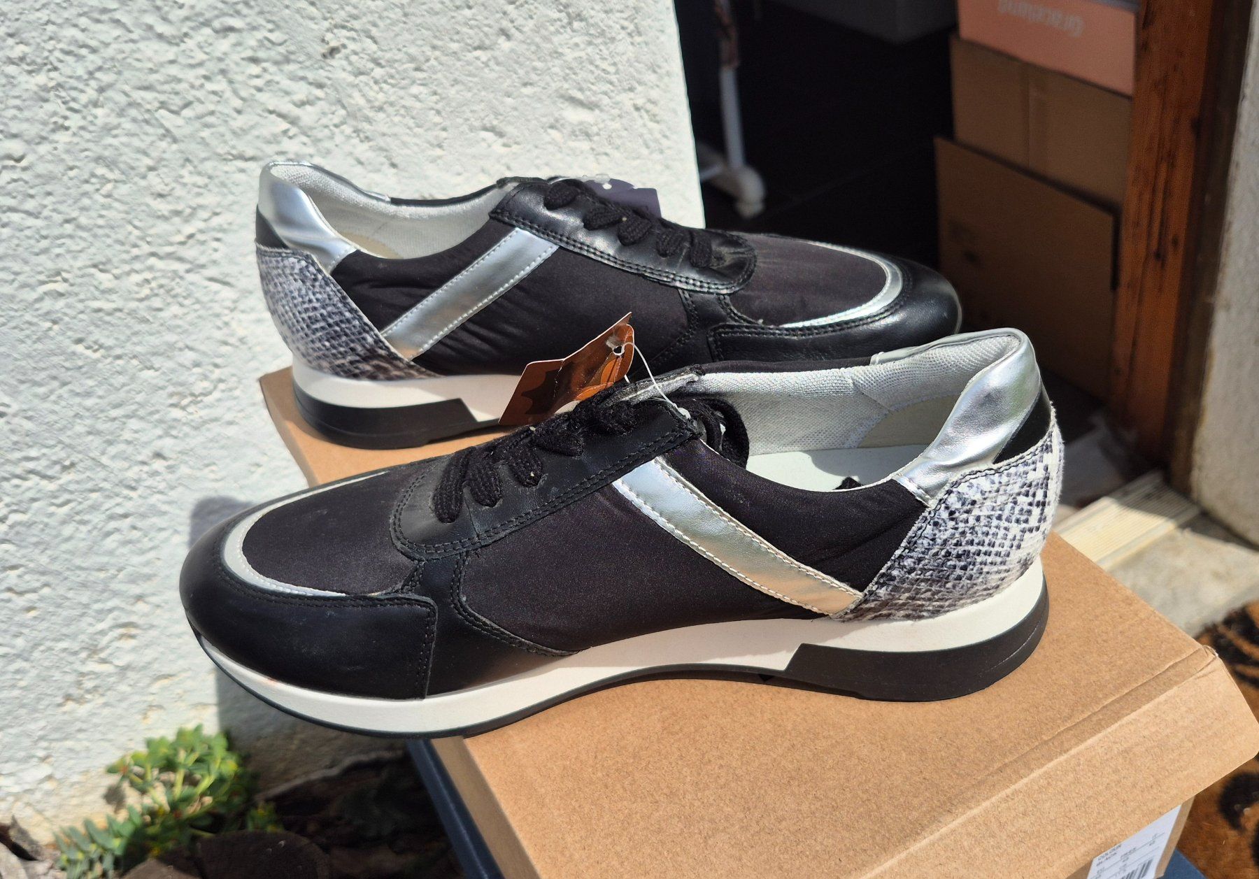 Chaussures femmes: Leder-Sneaker – Neuf (Voir description) à Wislikofen par Ana.Gomes 4