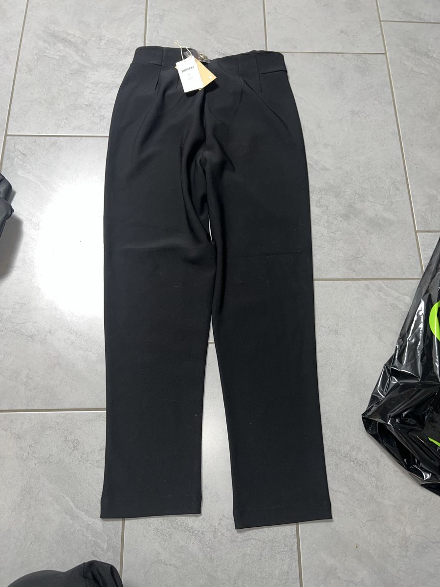 Pantaloni: Neu schwarze Hose, Grösse 42 – Nuovo e nell'imballaggio originale da Oberentfelden venduto da Dianaaaaaa 2