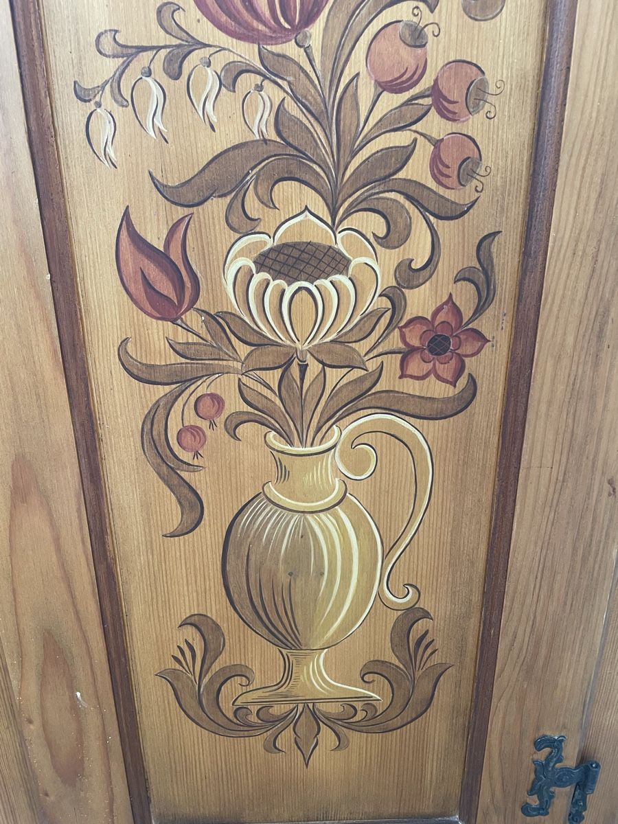 Armadi: Kasten, Holz mit Blumenmotiv – Usato da Stäfa venduto da Tigerli2010 4