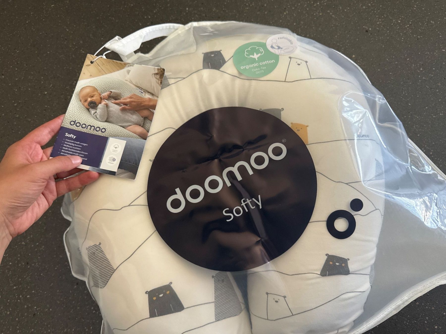 Doomoo Cuscini: DooMoo Nursing Pillow with Bears Print Used – Usato da Zürich venduto da ivn_pr75