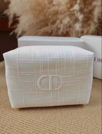 Dior 2026 Pouch cosmetic bag from beauty Set with box