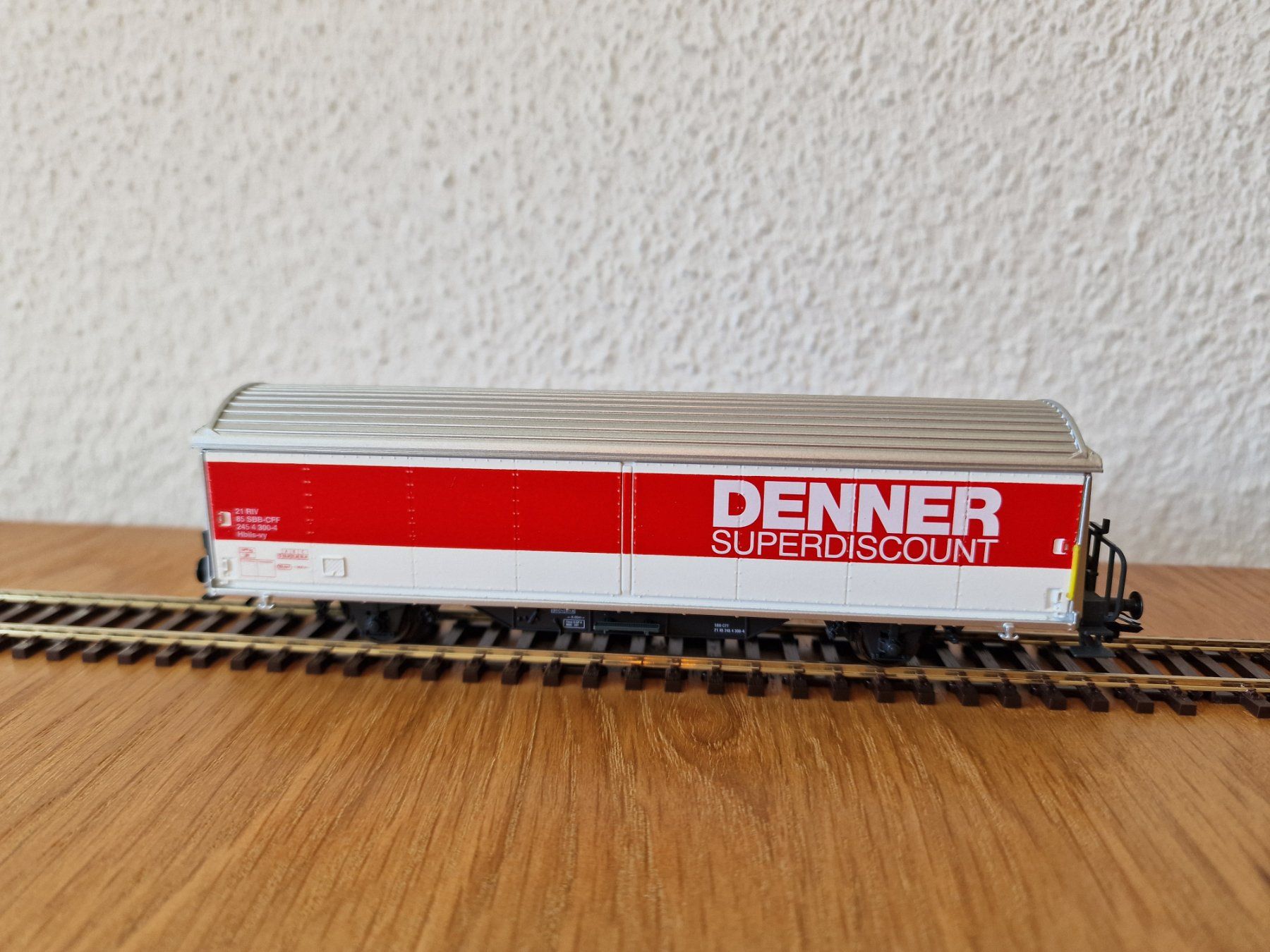Märklin Modellini di ferrovie: SBB Denner Güterwagen H0 – Usato da Matten b. Interlaken venduto da lor_hr9w 1