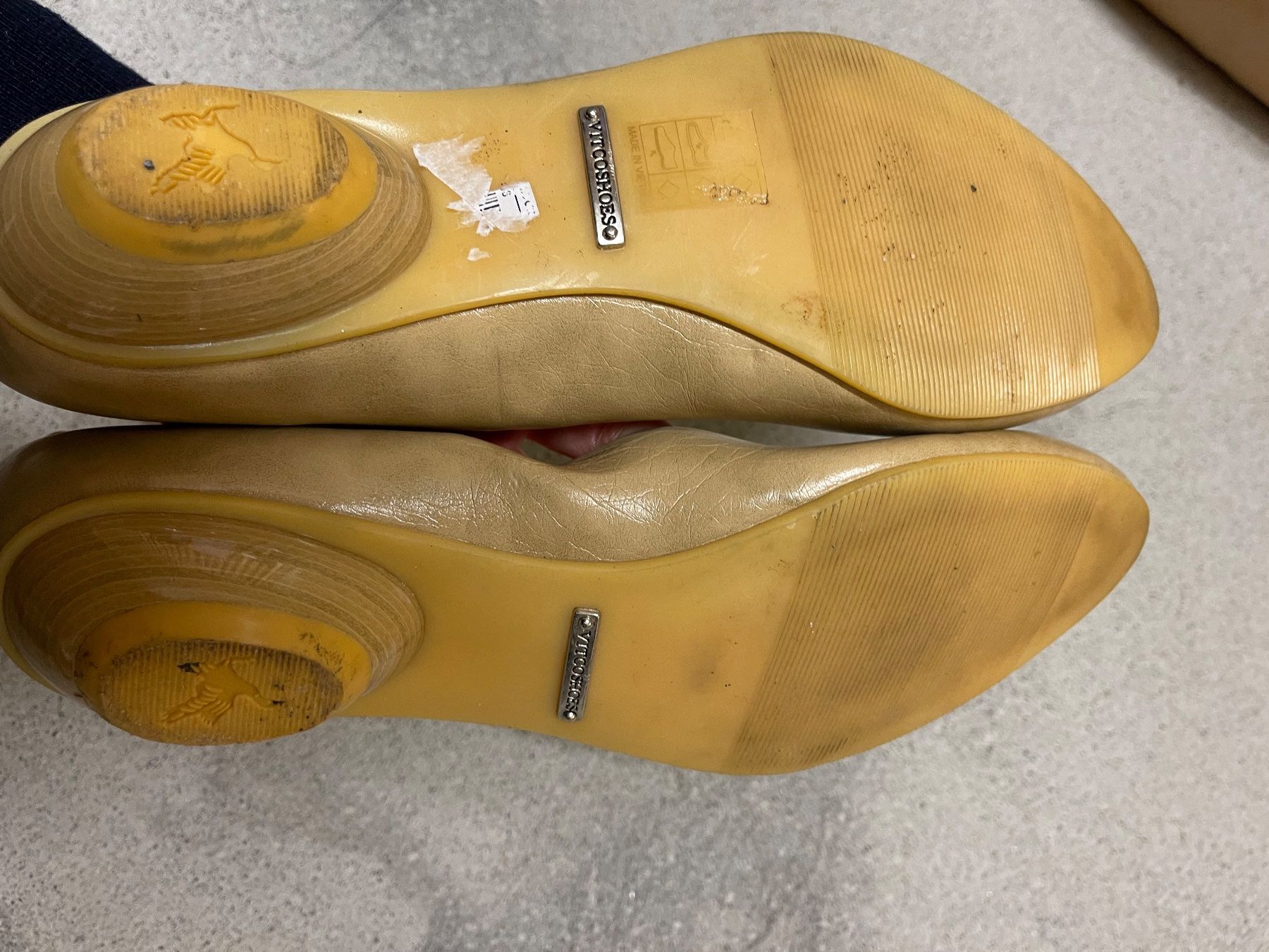 Damenschuhe: New elegant leather flat – Neu (gemäss Beschreibung) aus Zürich von Alpen209 1