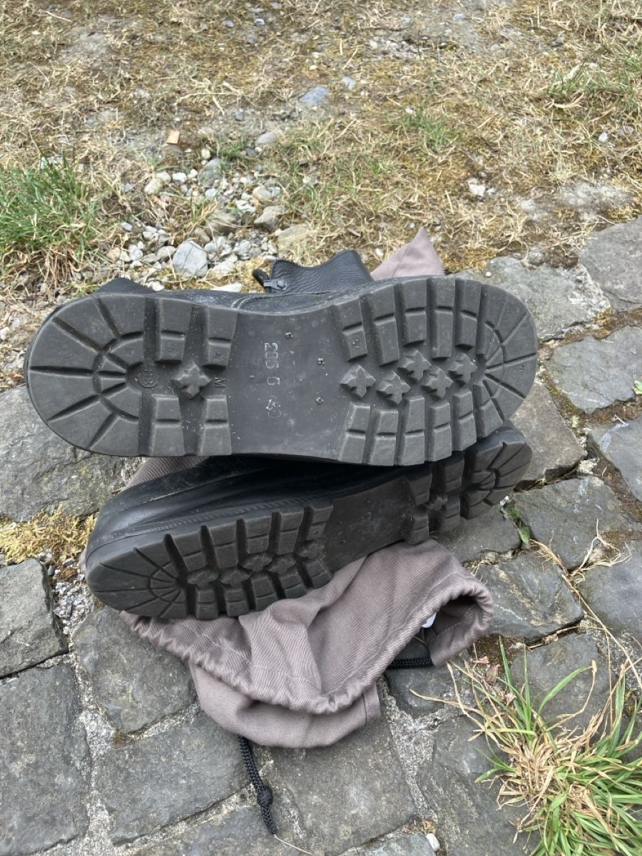 Schweizer Armee Herrenschuhe: Militärstiefel – Gebraucht aus Grabs von schlegel63 1