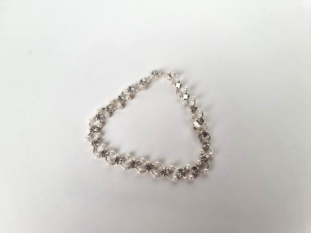 Bracciali & Braccialetti: Armband Silber & Weiss – Usato da Urtenen-Schönbühl venduto da Restwert_Schoenbuehl 1