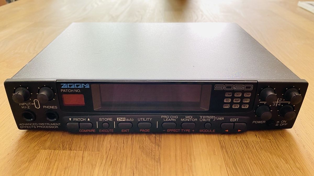 Zoom Strumenti musicali: Zoom 9050 Advanced Instrument Effects Processor – Usato da Uitikon Waldegg venduto da AndersWohoo 1