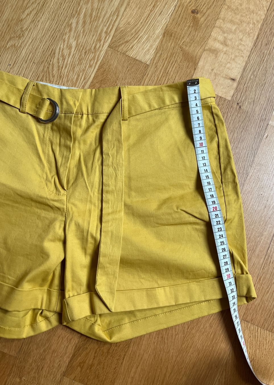 Mango Pantaloni: Mango Sommer-Shorts, Gr. 38, senfgelb – Nuovo (secondo la descrizione) da Bern venduto da tweety713 6