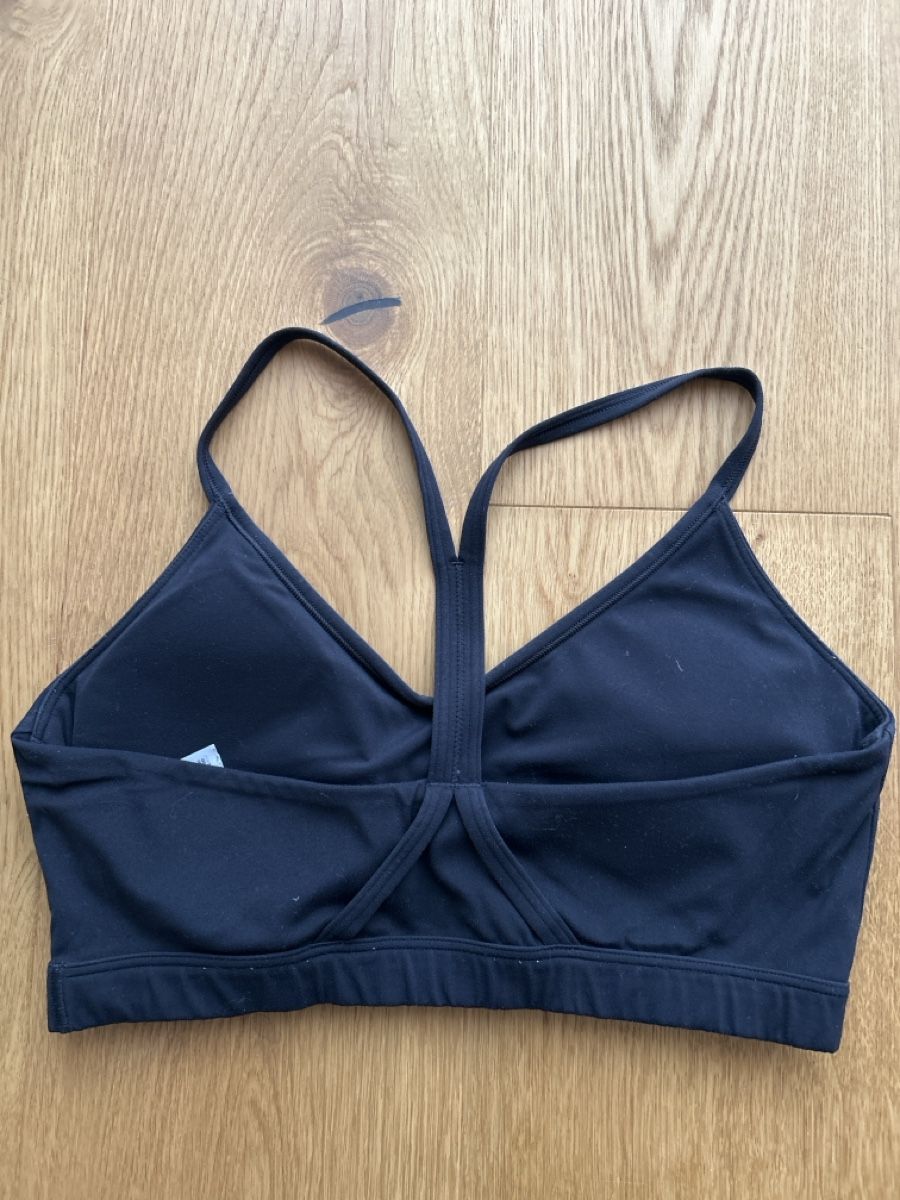 Gymshark Sonstige Unterwäsche: GYMSHARK v neck bra – Gebraucht aus Hindelbank von ginamarisa 1
