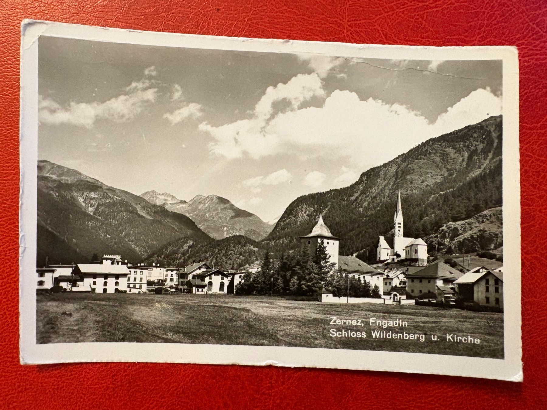 Cartoline postali: 1959 // Zernez, Engadin / Schloss Wildenberg und Kirche – Usato da St-Légier-La Chiésaz venduto da Theo005