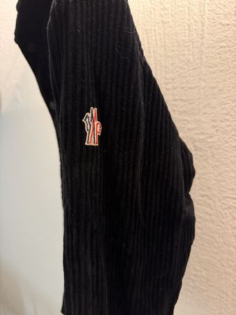 Moncler Corduroy Jacke schwarz Grösse M guter Zustand