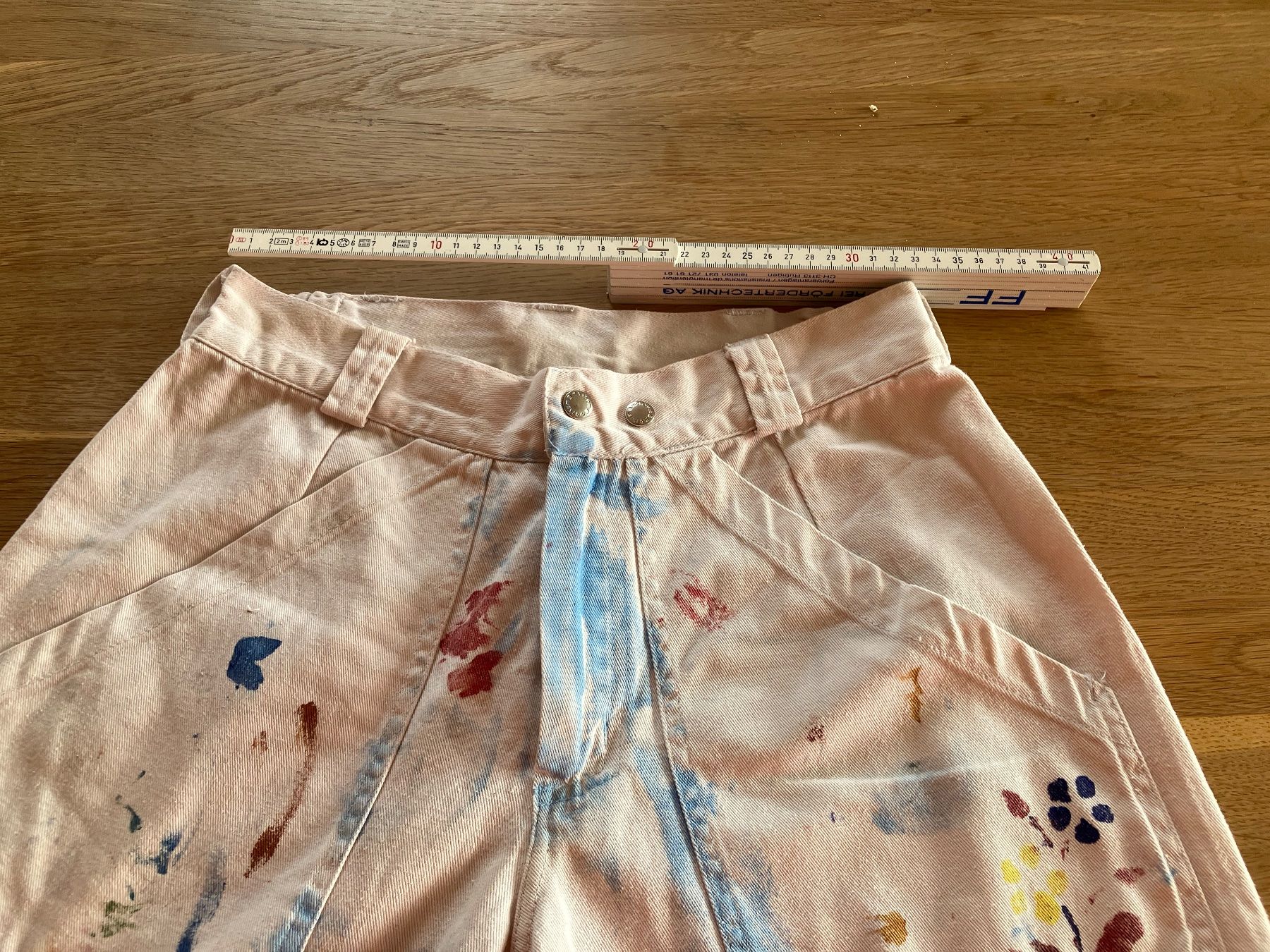 Pantaloni: Arbeitskleidung sehr kurze Hose Gr.S – Usato da Bettwiesen venduto da Zustand57 3