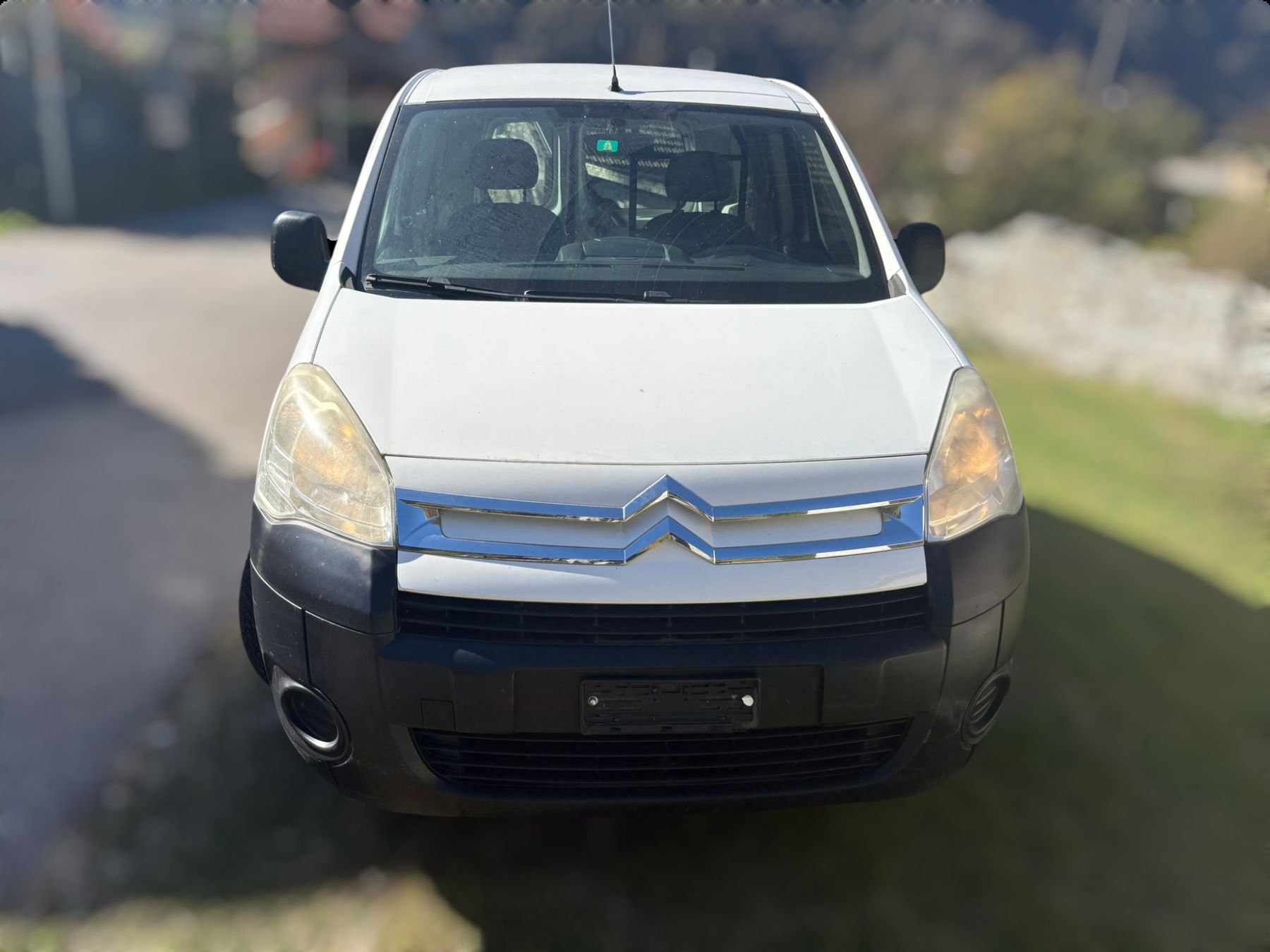Citroën Veicoli commerciali: Citroën Berlingo 1.6i 16V – Usato da Giubiasco venduto da AUTOTECNICA