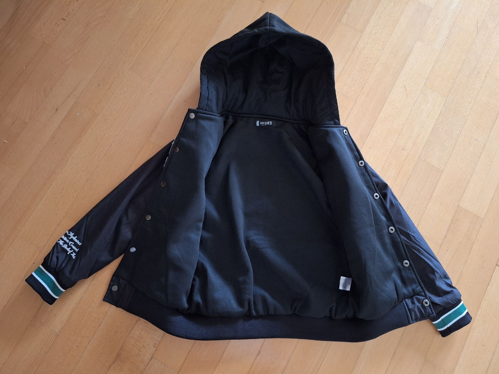 Giacche & Cappotti: Jacke mit Kapuze in Gr. 140 – Nuovo (secondo la descrizione) da Oberrieden venduto da smarties949 2