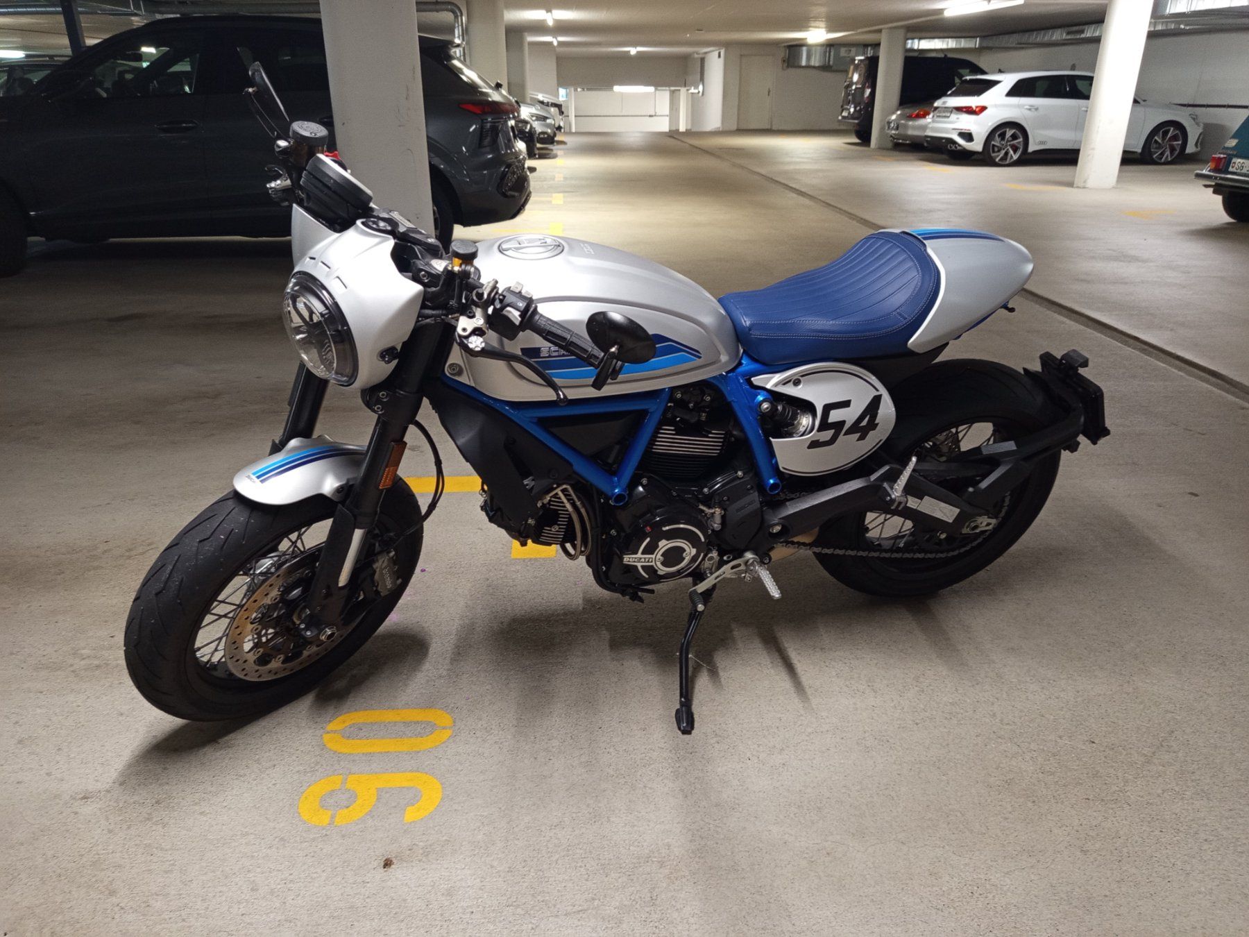 Ducati Strada: Ducati Scrambler Café Racer – Usato da Gossau SG venduto da Weve 1