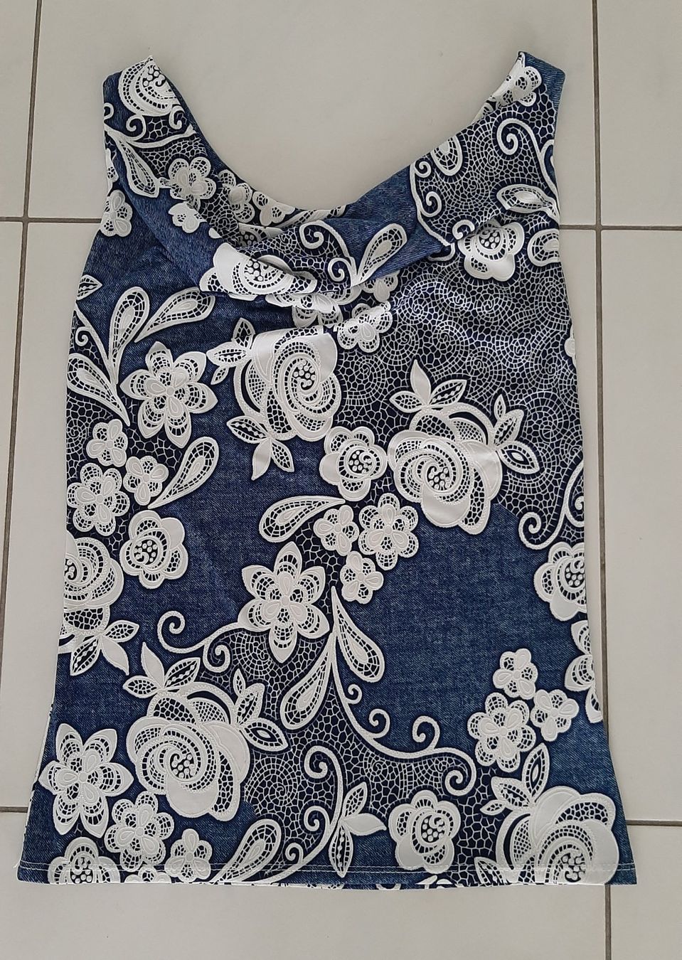 T-shirt: T-Shirt Sommer – Usato da Kriens venduto da kibiz03