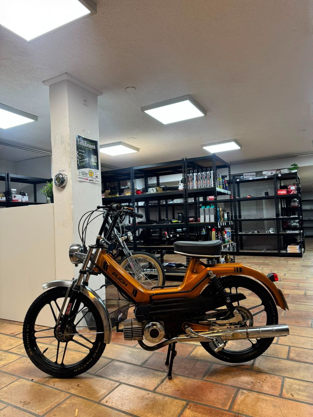 Puch Mofas: Puch Maxi S mit Ausweis – Gebraucht aus Schmerikon von Mofaparts